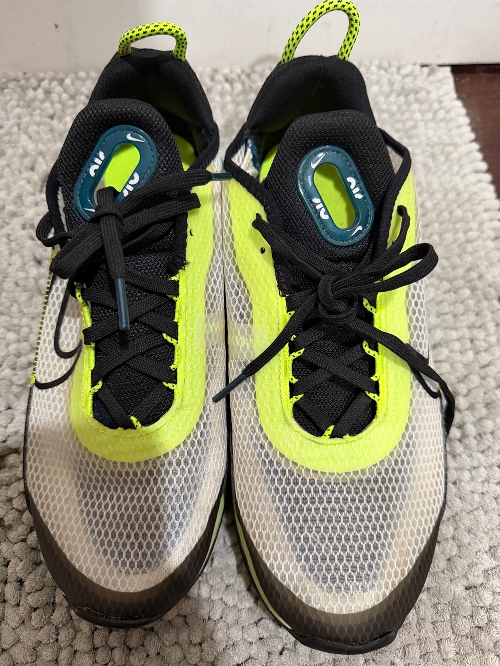 Nike Kids Neon Yellow and Black Mesh Sneakers